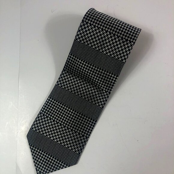 Alexiano - Silk Gray/ Black Multiple Checkered Patterns  100% Silk Tie - Picture 1 of 6